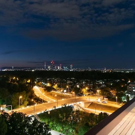 Апартаменты Hoch Hinaus, Neu Und Stilvoll Mit Pool Am Dach Вена Экстерьер фото